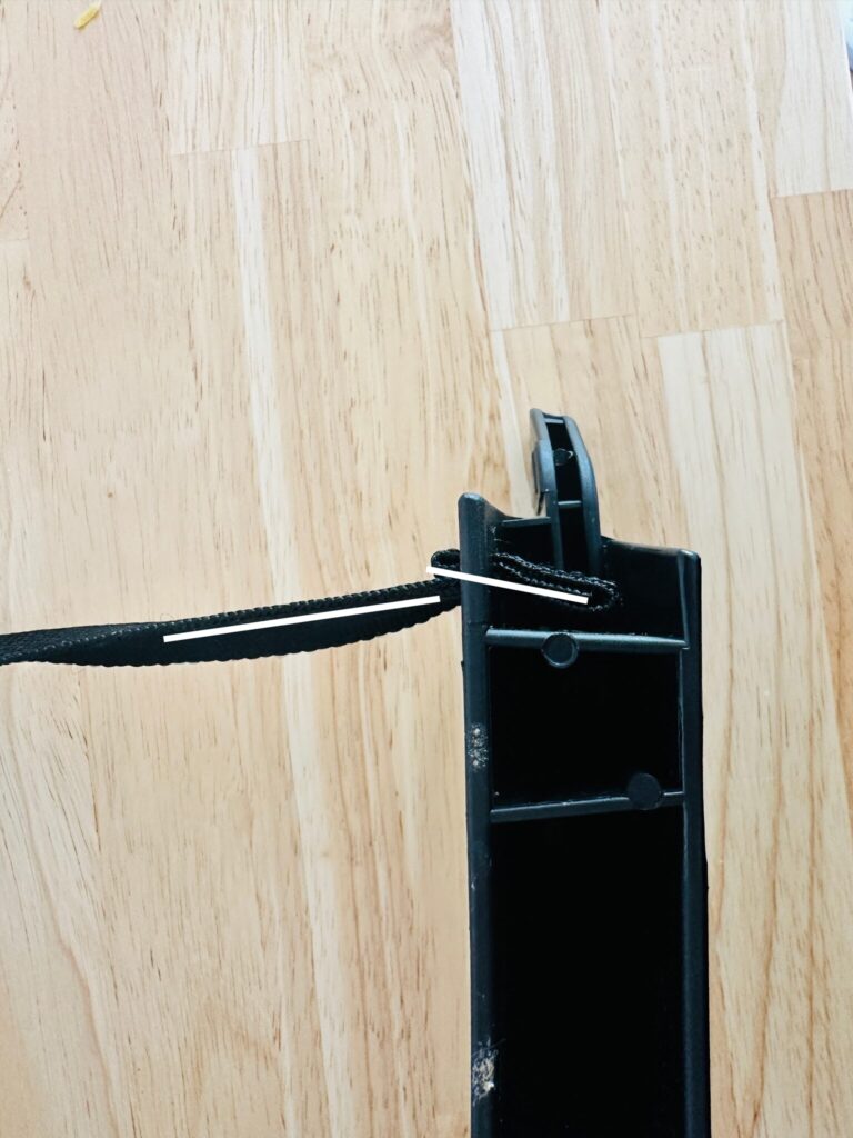 NOVUS（ノウス）ハイチェアのベルト取り外し