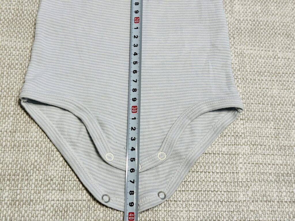 プチバトーボディスーツ身丈